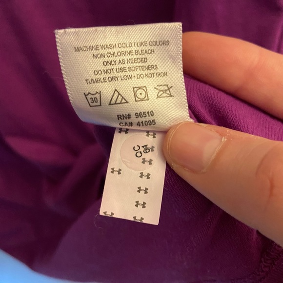 Under Armour Heat Gear Pink/Purple L Sleeve -SOLD - Picture 8 of 14